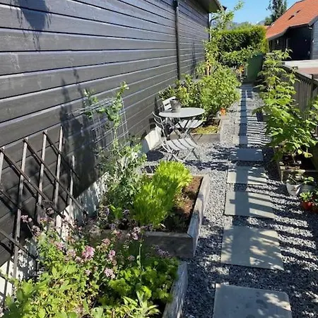 House With Garden Close To Beach Stavanger